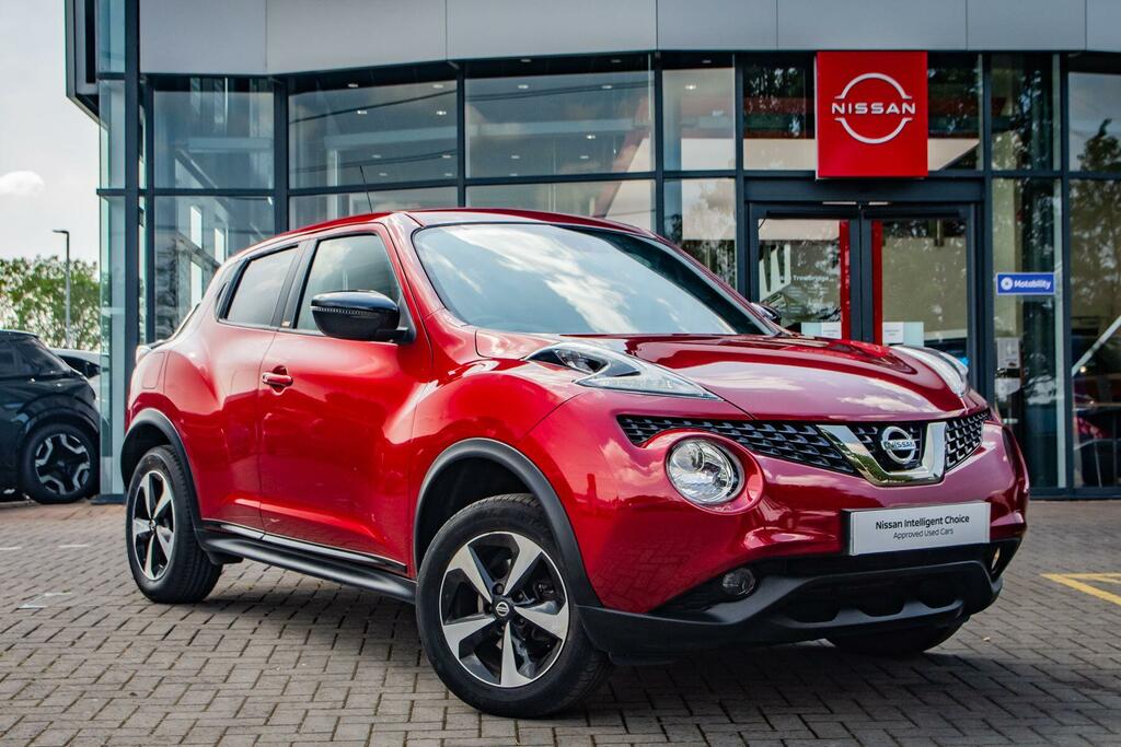 Nissan Juke 1.6 Bose Personal Edition Euro 6 BG68WUY Red