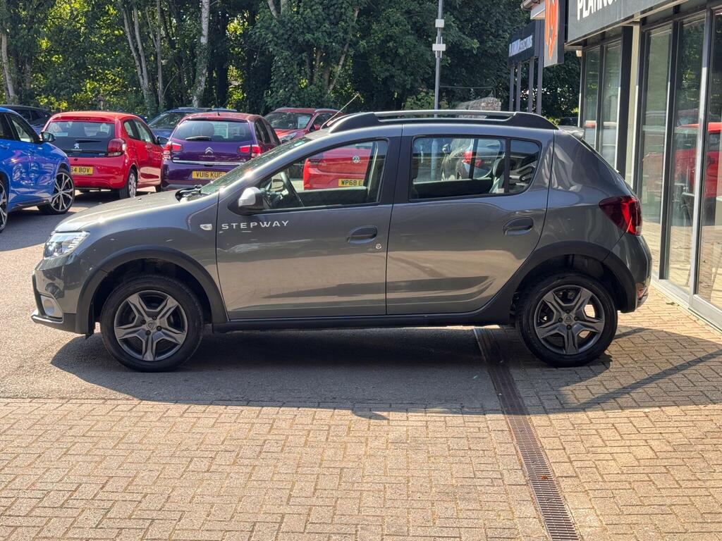 Dacia Sandero Stepway 0.9 Tce Se Summit Euro 6 Ss WU18BSV Grey #4