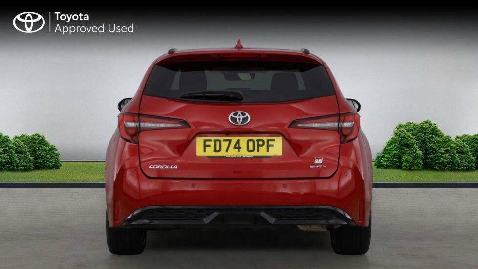 Toyota Corolla 1.8 Vvt-h Gr Sport Touring Sports Hybri Red #4