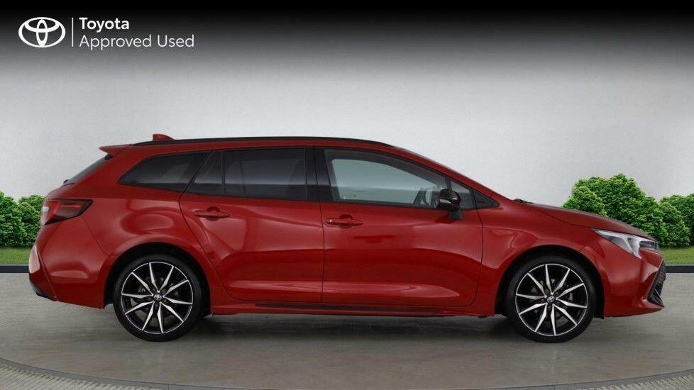 Toyota Corolla 1.8 Vvt-h Gr Sport Touring Sports Hybri Red #3