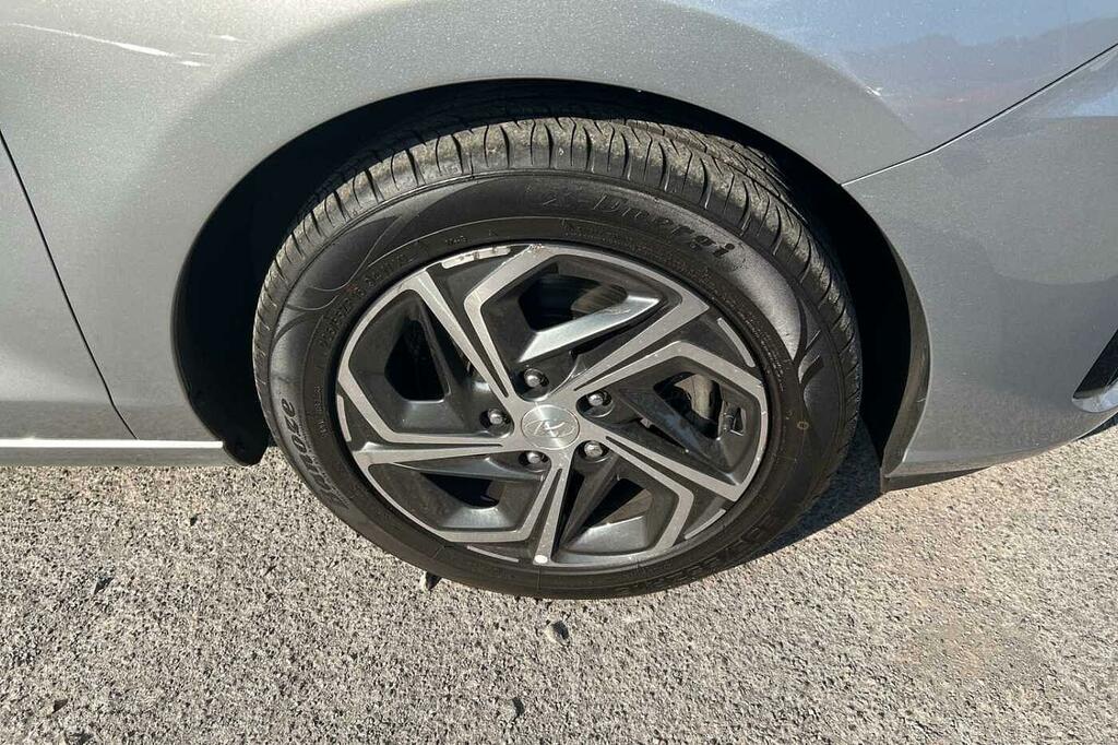 Hyundai I30 1.0T Gdi Se Connect Dct Silver #5