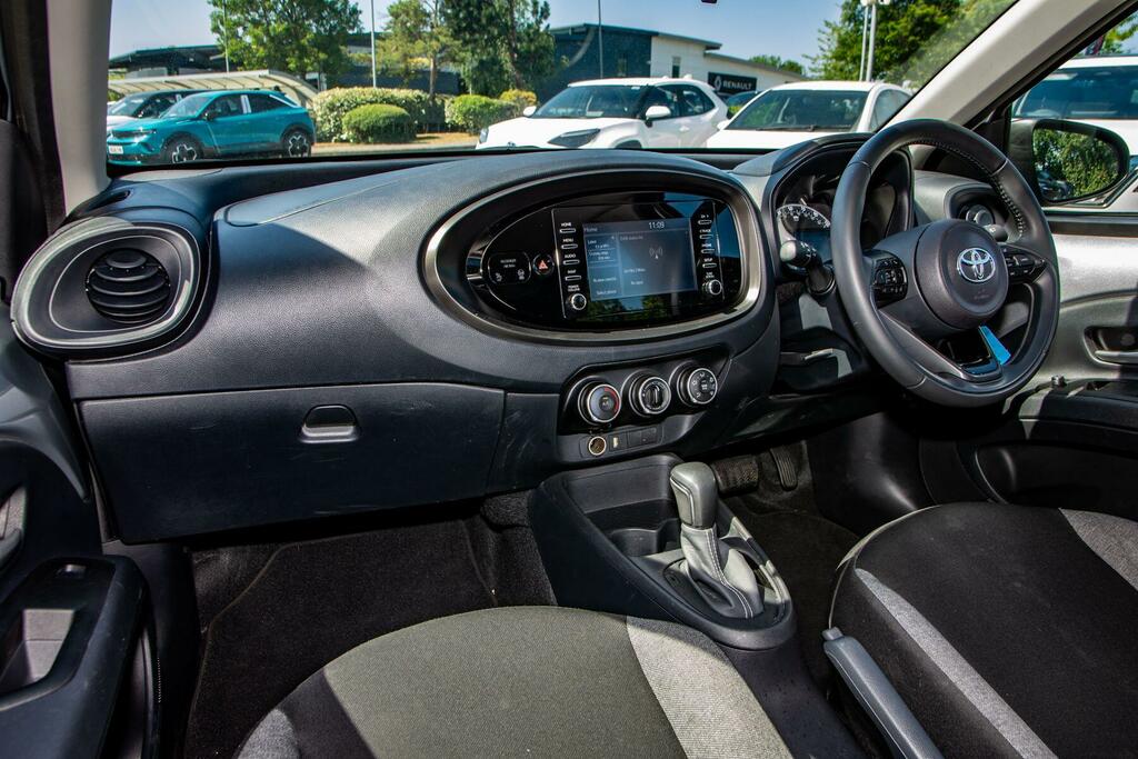 Toyota Aygo X 1.0 Vvt-i Pure X-shift Euro 6 Ss Silver #6