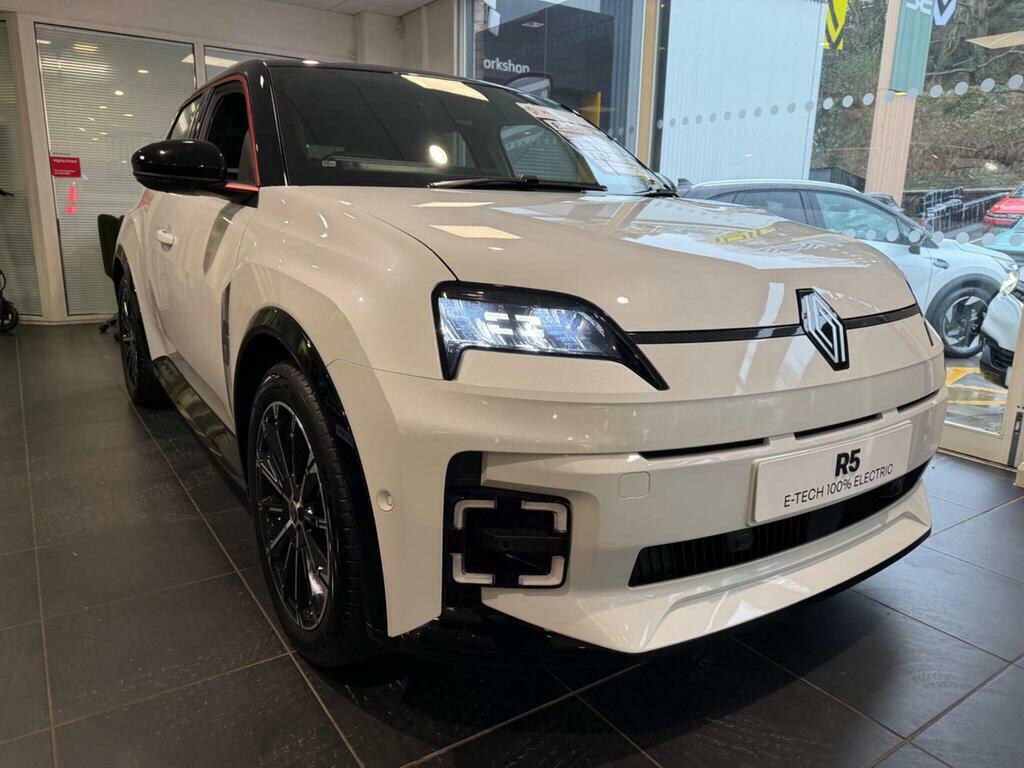 Renault 5 E-Tech E-tech Hatchback Iconic Five White