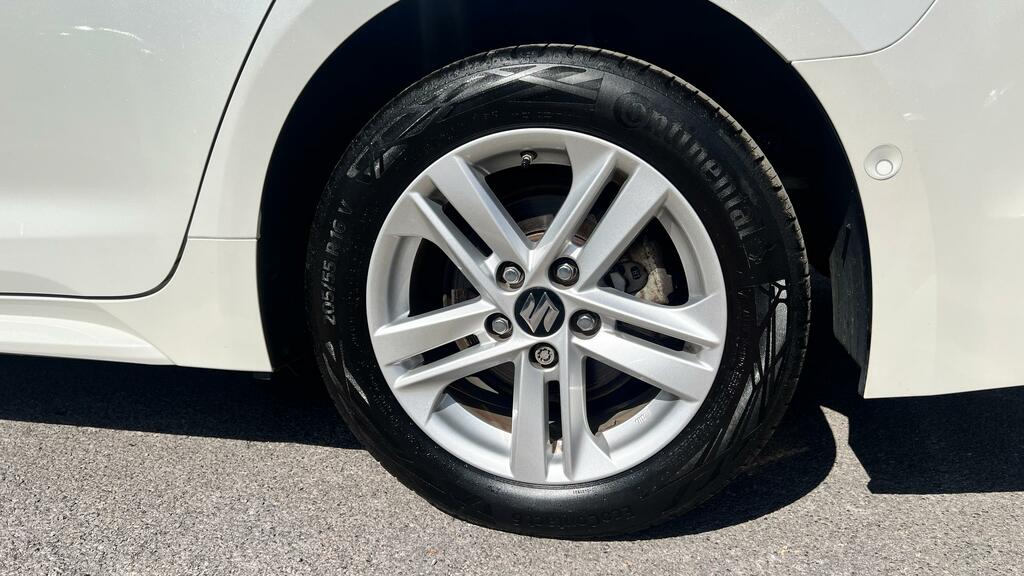 Suzuki Swace 1.8H Sz5 Estate Hybrid Cvt Euro 6 Ss White #5
