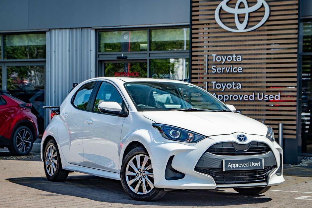 Toyota Yaris 1.5 Vvt-h Icon E-cvt Euro 6 Ss White