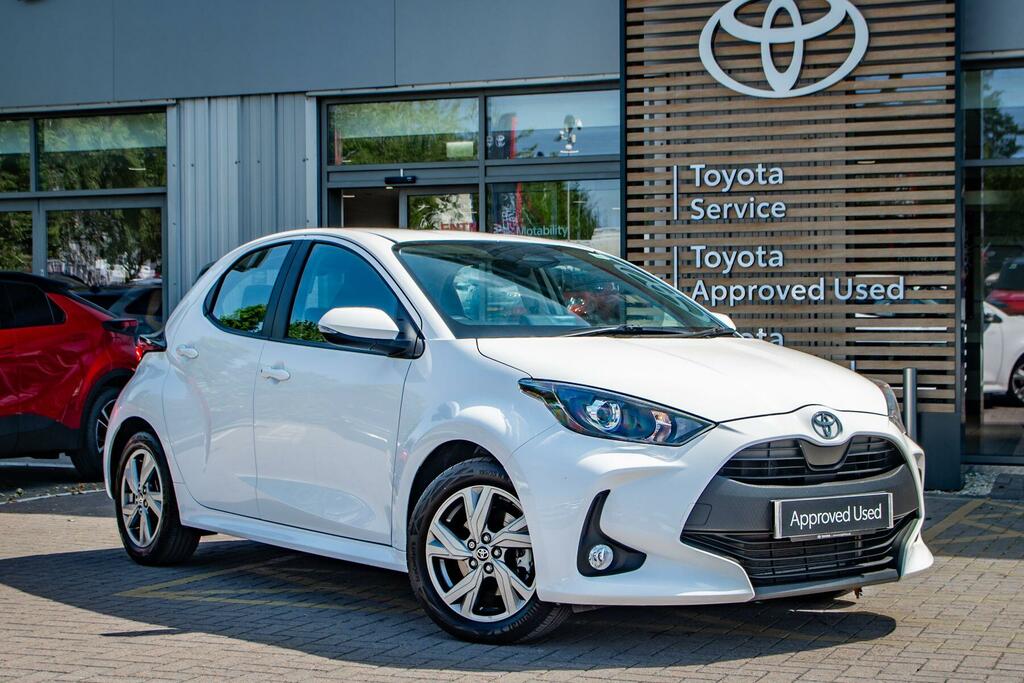 Toyota Yaris 1.5 Vvt-h Icon E-cvt Euro 6 Ss White