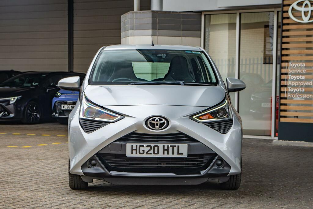 Toyota Aygo 1.0 Vvt-i X-play X-shift Euro 6 Safety Sense Silver #5
