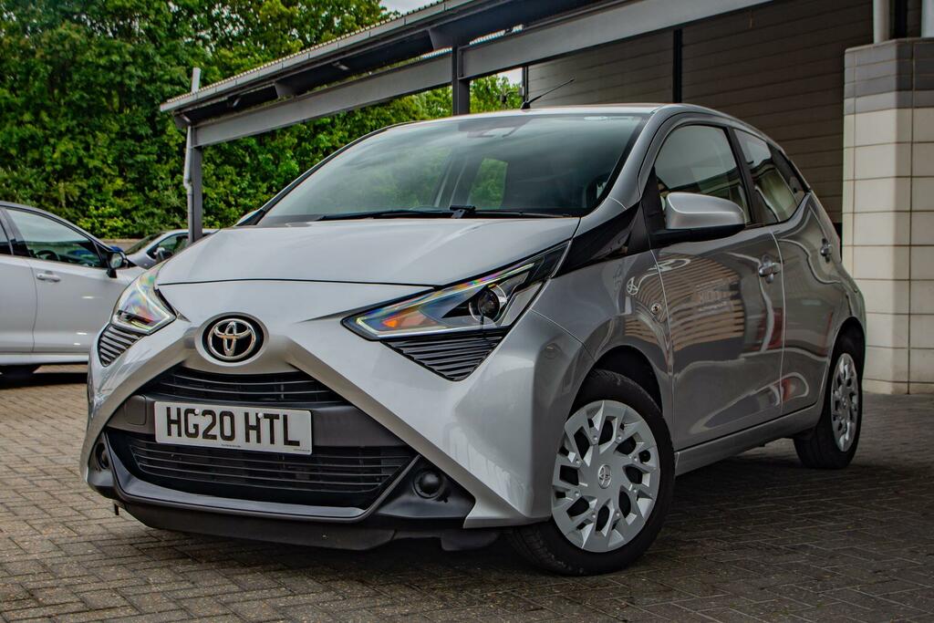 Toyota Aygo 1.0 Vvt-i X-play X-shift Euro 6 Safety Sense Silver #6