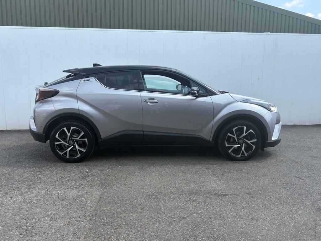 Toyota C-Hr Excel White #7