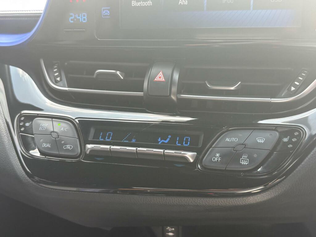 Toyota C-Hr Excel White #22