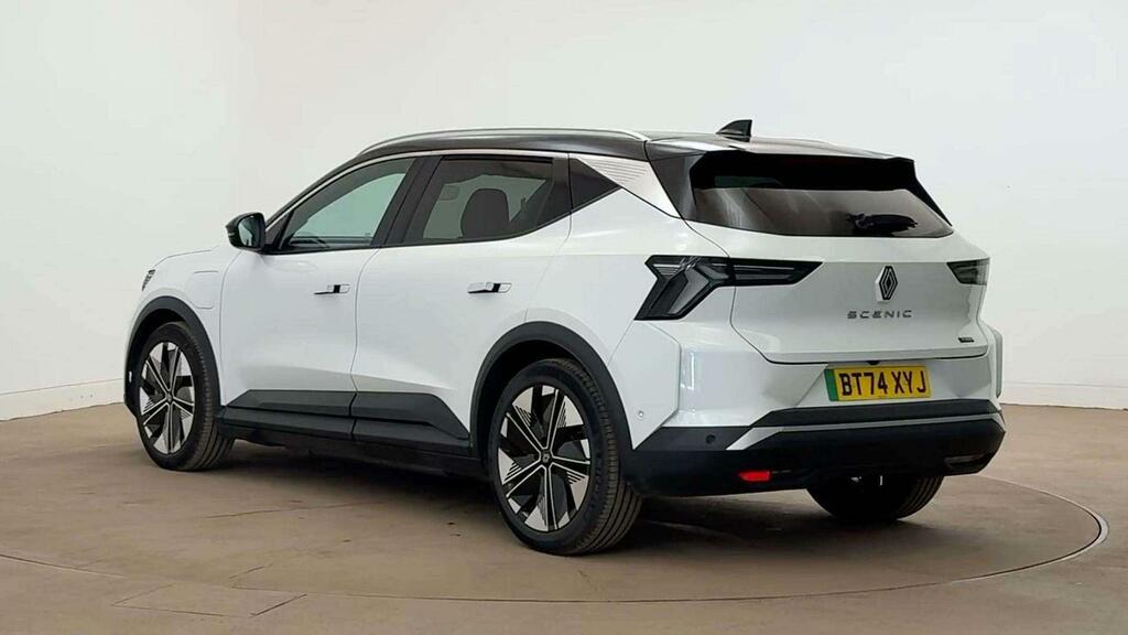 Renault Scenic Estate Techno White #2