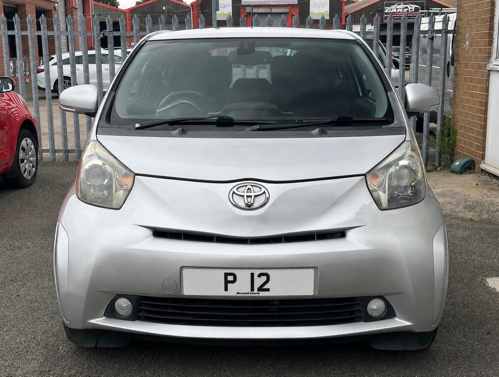 Toyota IQ 1.0 Vvt-i 2 Multidrive Euro 4 Silver #3