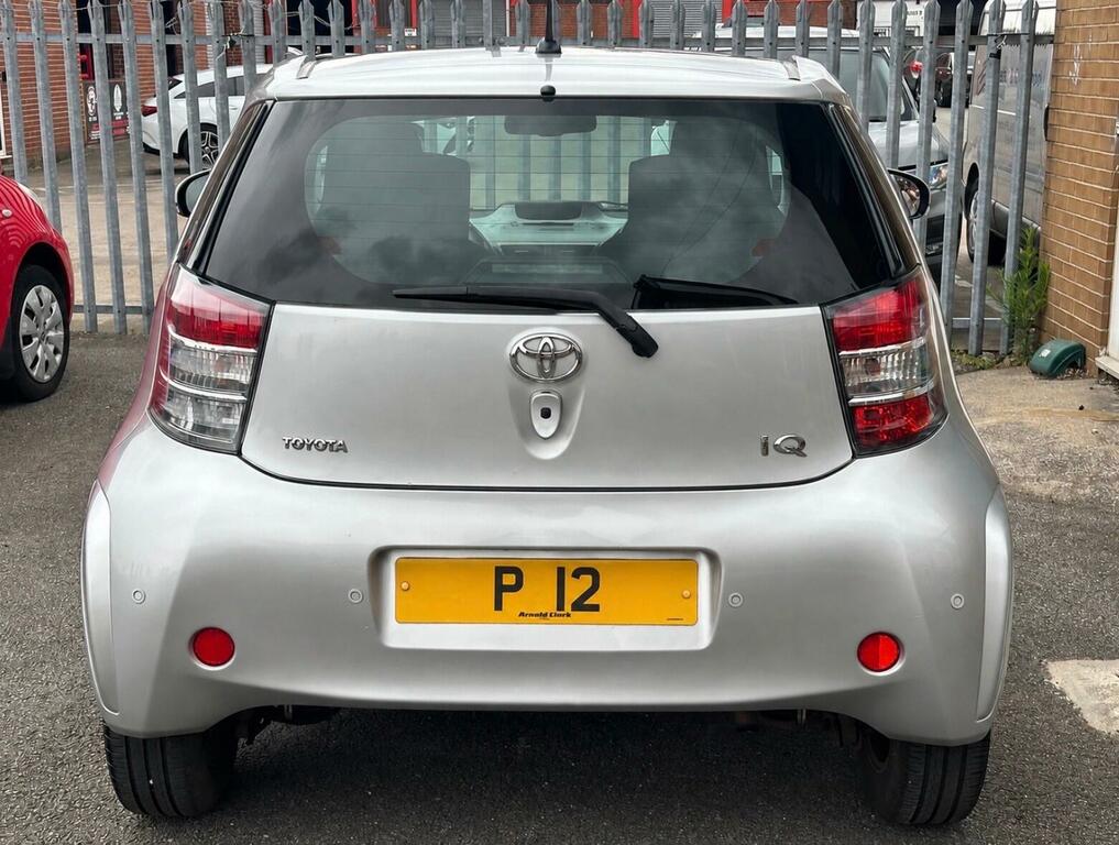 Toyota IQ 1.0 Vvt-i 2 Multidrive Euro 4 Silver #6