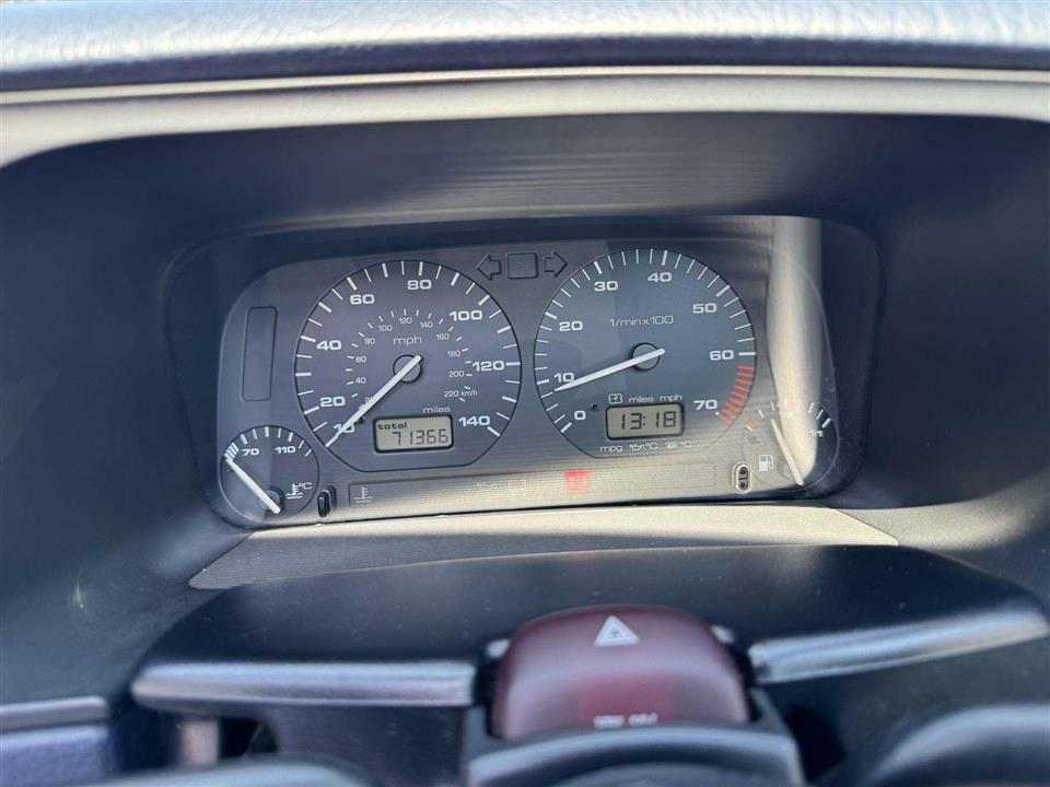 Volkswagen Golf 1.8 Gl White #22