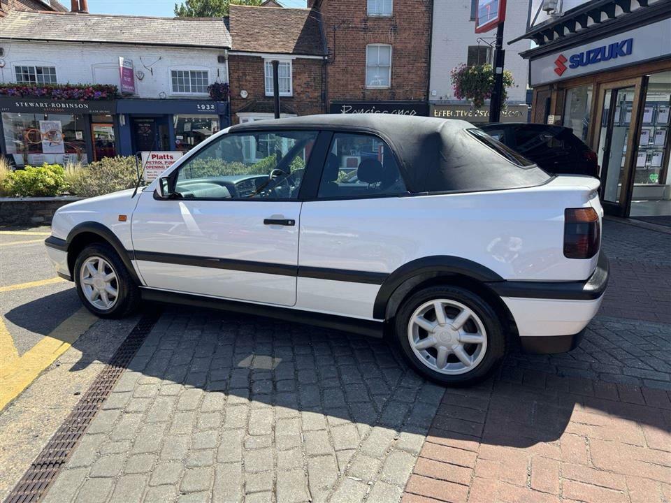 Volkswagen Golf 1.8 Gl White #15