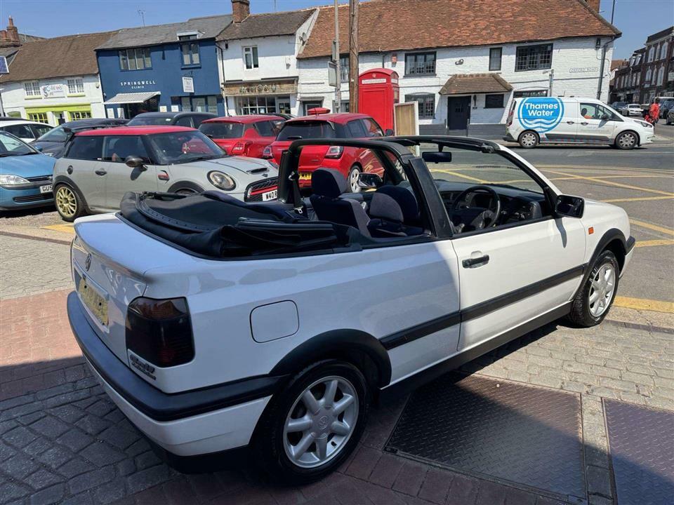 Volkswagen Golf 1.8 Gl White #28