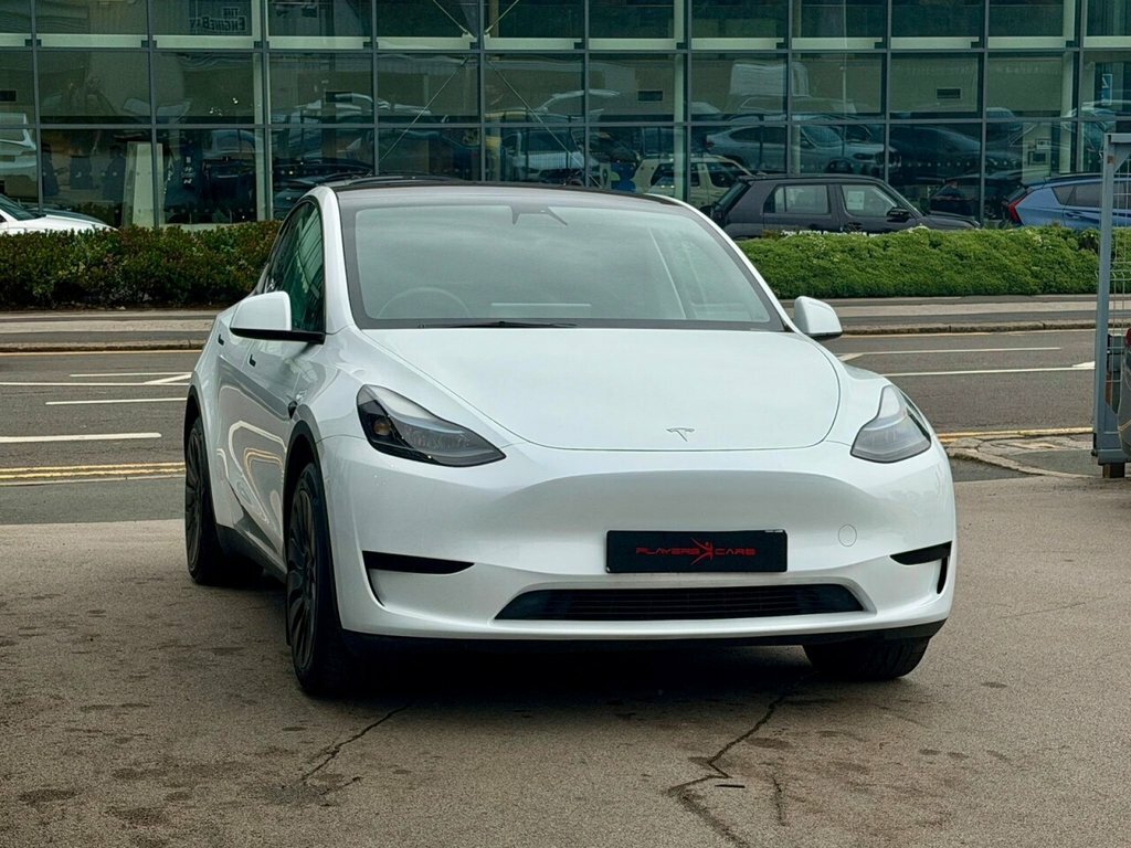 Tesla Model Y Suv White #4