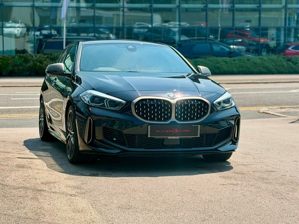 BMW 1 Series Hatchback HD72KUG Black #3