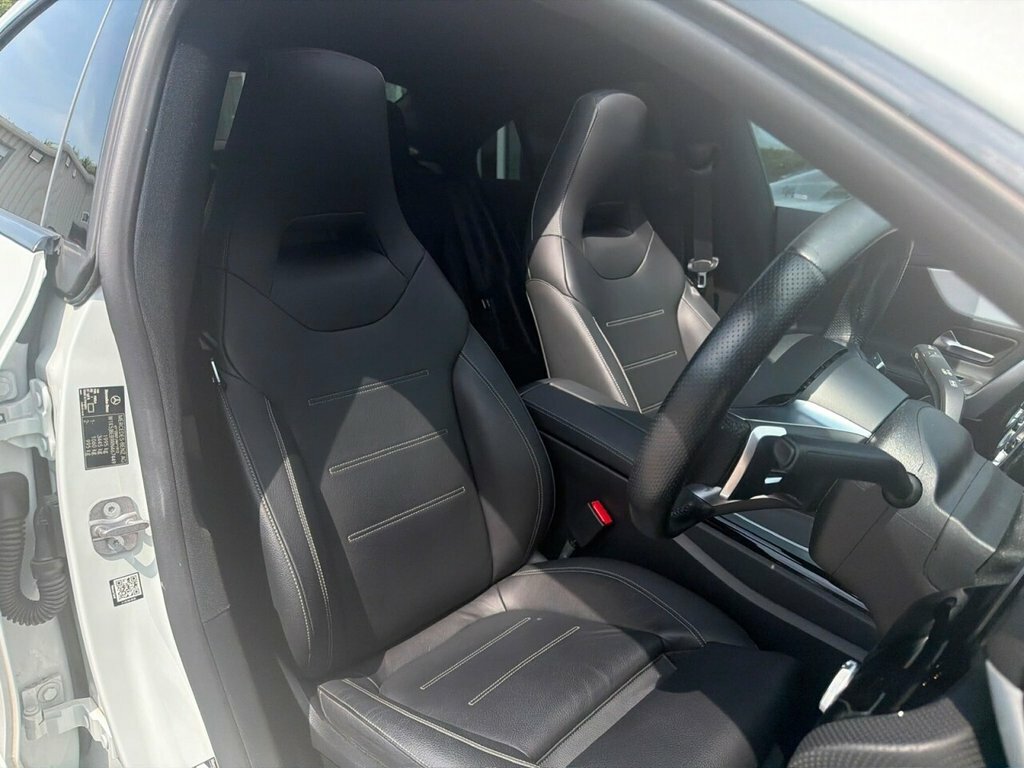 Mercedes-Benz CLA Class 2L Amg Line White #5