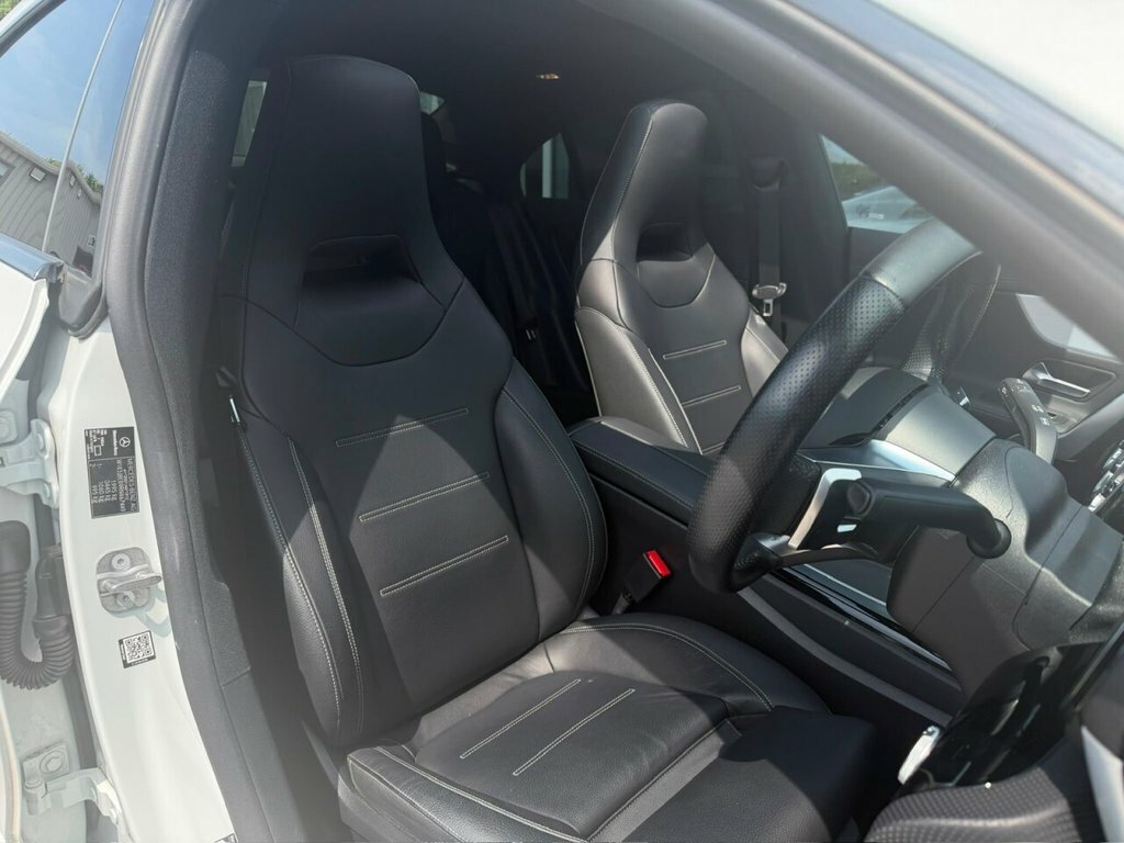 Mercedes-Benz CLA Class 2L Amg Line White #4