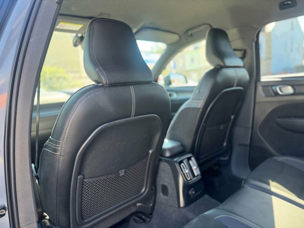 Volvo XC40 1.5 T3 163 R Design Geartronic Black #58
