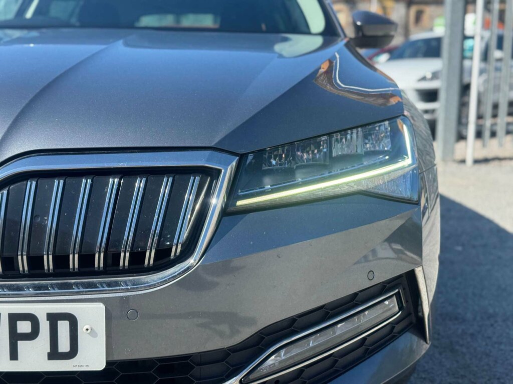 Skoda Superb 2022 1.4 Tsi Iv 13Kwh Se Technology Dsg Euro 6 S White #7