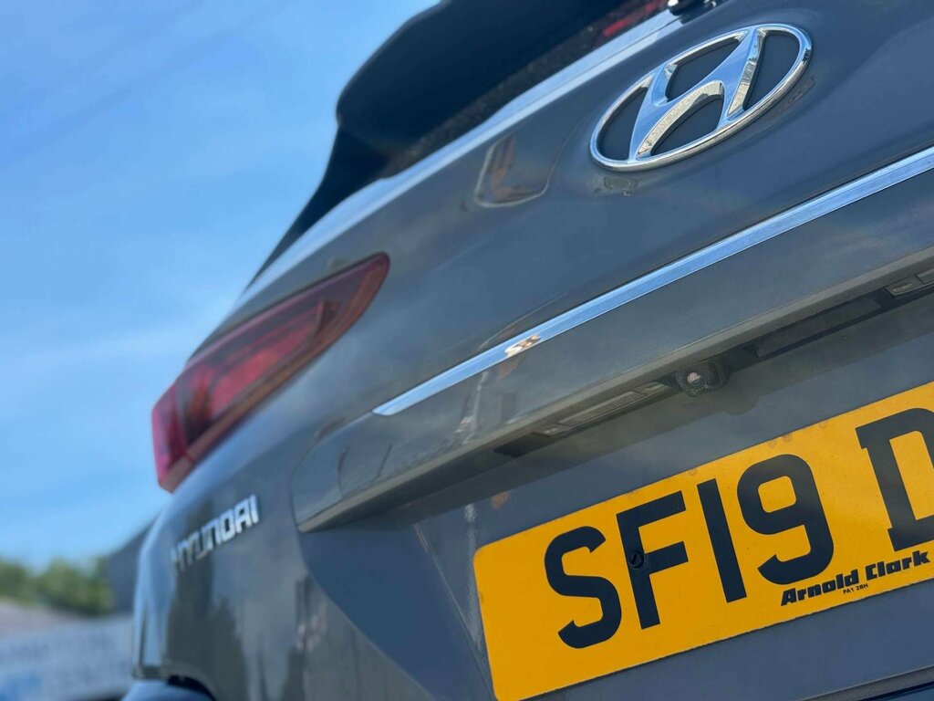Hyundai Kona 1.0T Gdi Blue Drive Premium Se Silver #51