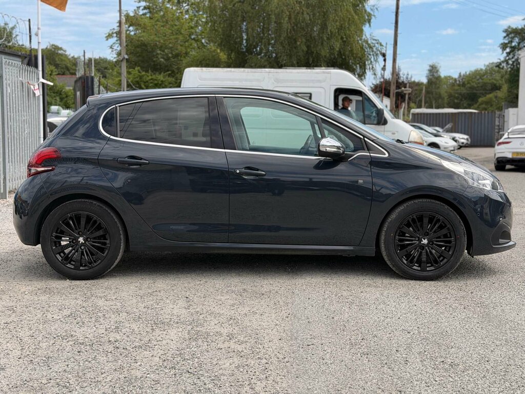 Peugeot 208 1.2 208 Tech Edition Ss KO68HVP Grey #4