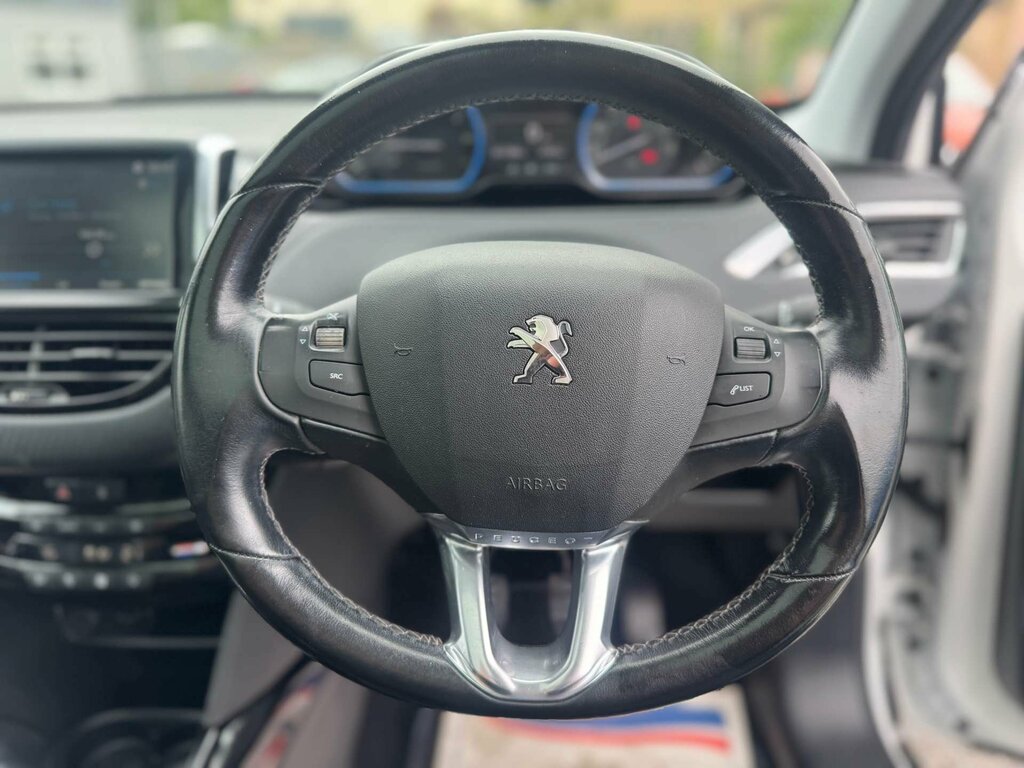 Peugeot 2008 1.2 2008 Allure White #5