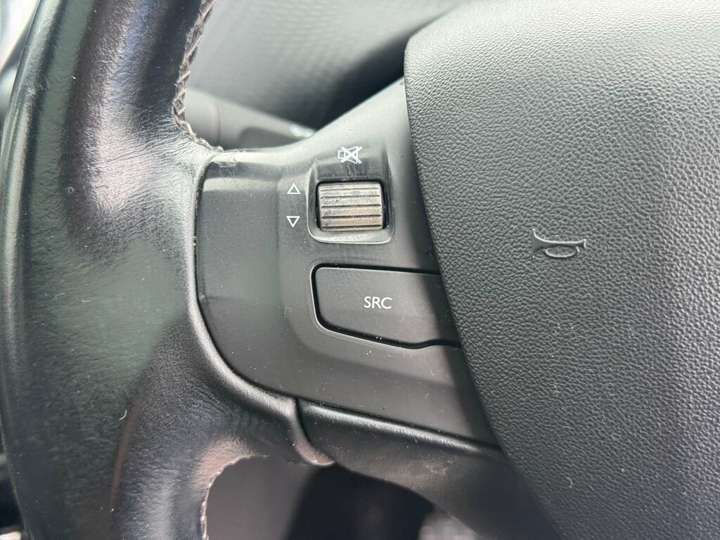 Peugeot 2008 Suv 1.6 Bluehdi Allure Euro 6 201717 Black #14