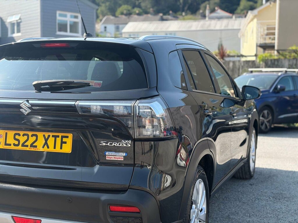Suzuki SX4 S Cross Hatchback  #44