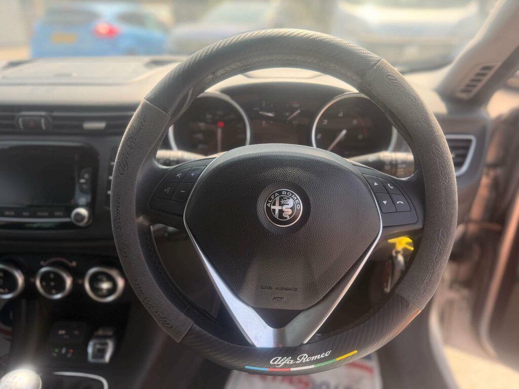 Alfa Romeo Giulietta Super Red #36