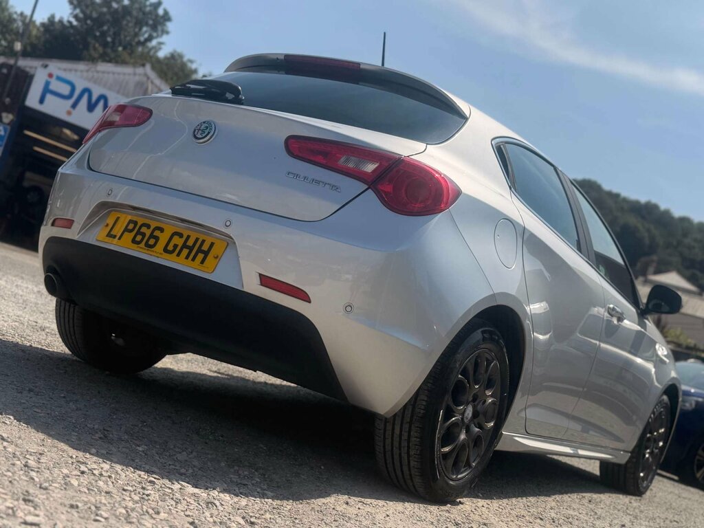 Alfa Romeo Giulietta Super Red #21