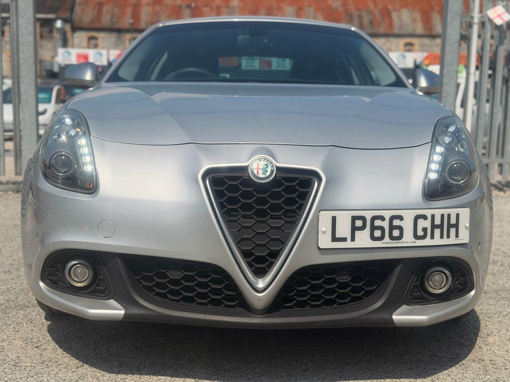 Alfa Romeo Giulietta Super Red #7