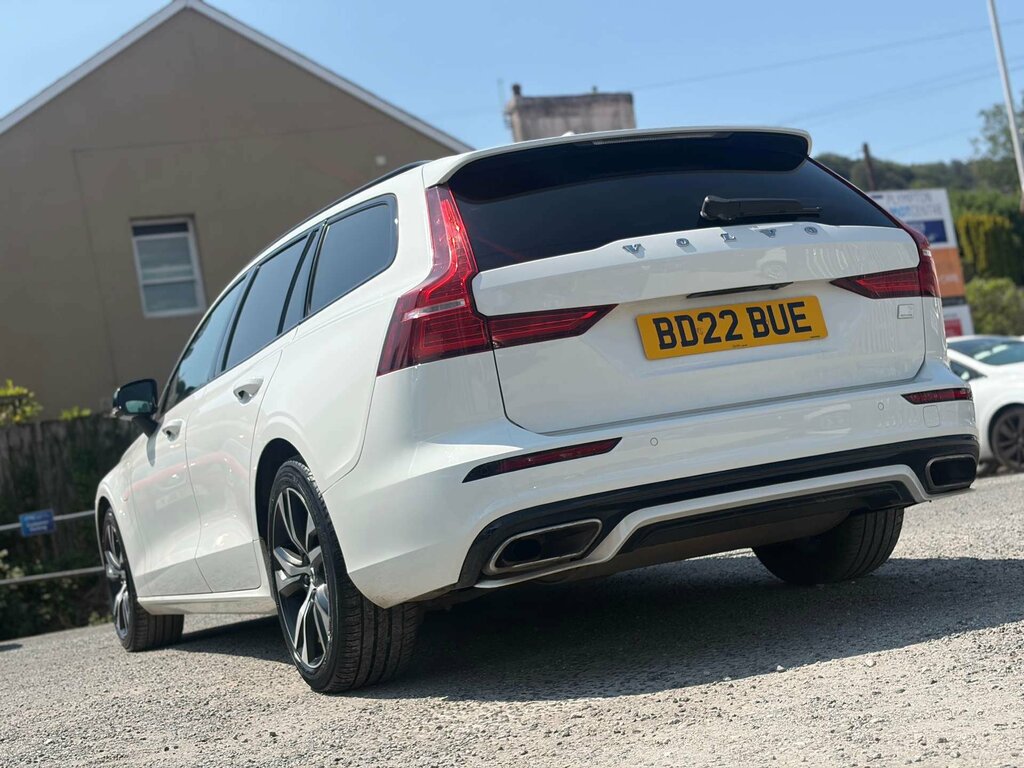 Volvo V60 R-design Black #22