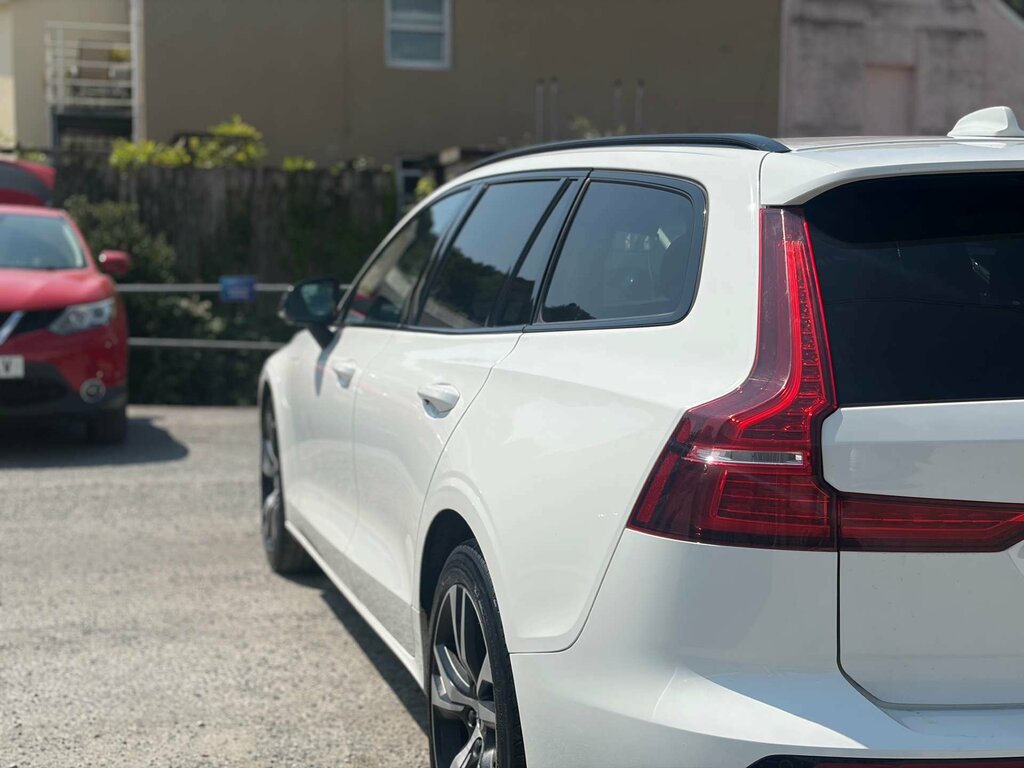 Volvo V60 R-design Black #8