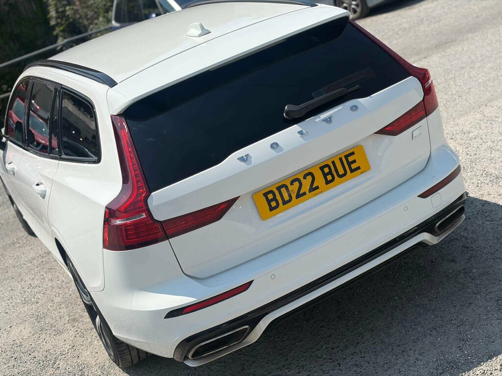 Volvo V60 R-design Black #12