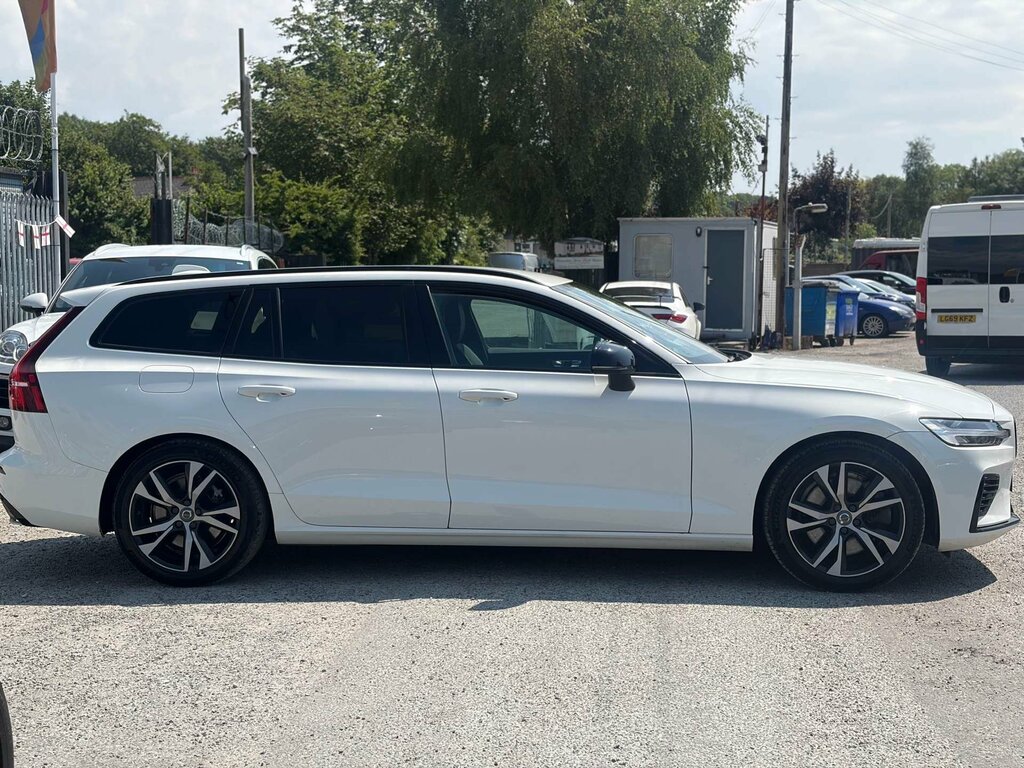 Volvo V60 2.0 V60 R-design T6 Recharge Awd 4Wd White