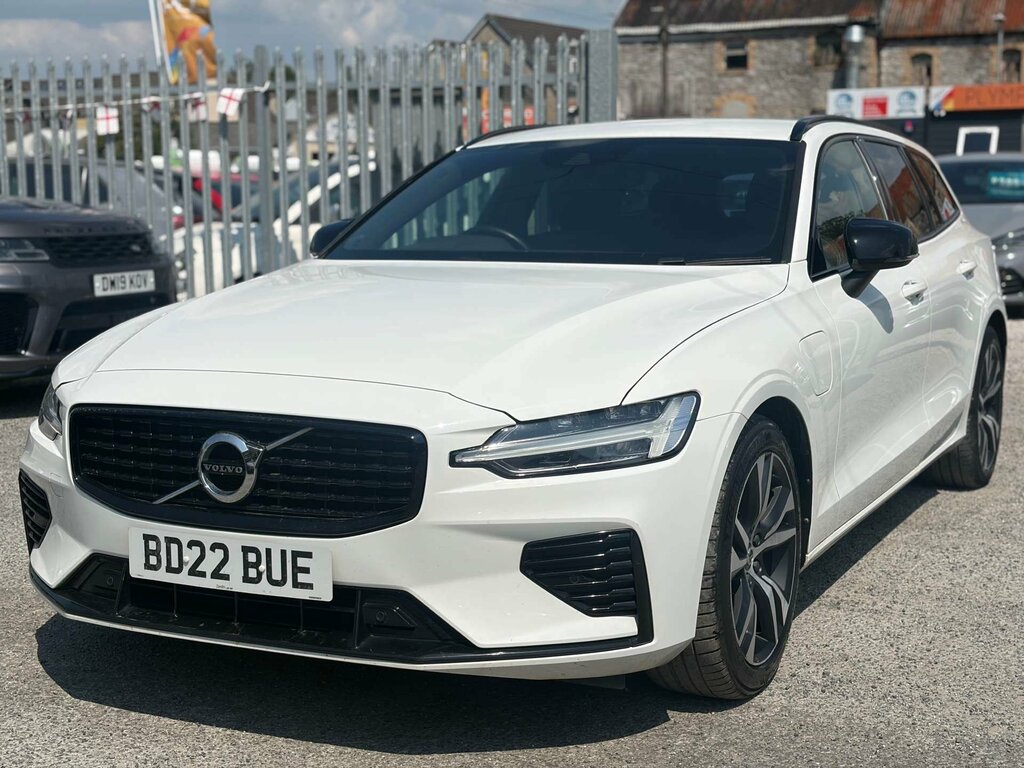 Volvo V60 2.0 V60 R-design T6 Recharge Awd 4Wd White #6