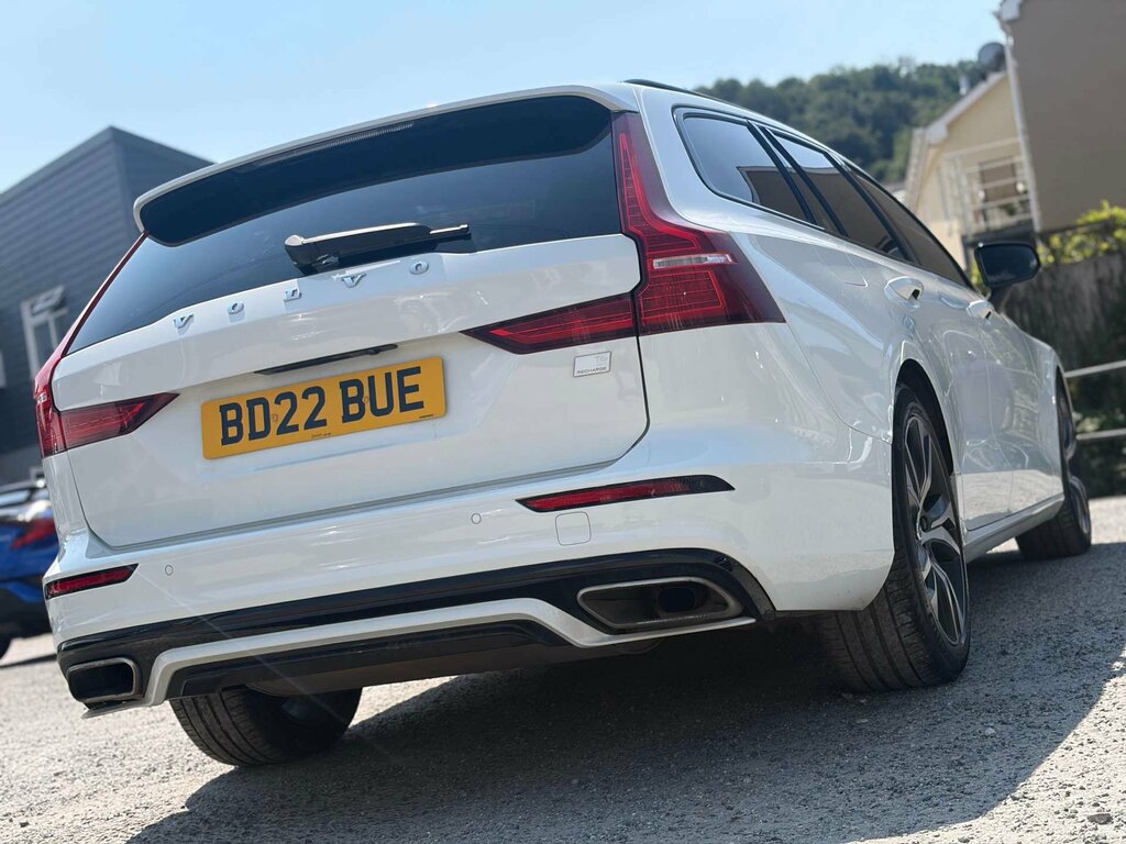 Volvo V60 R-design Black #21