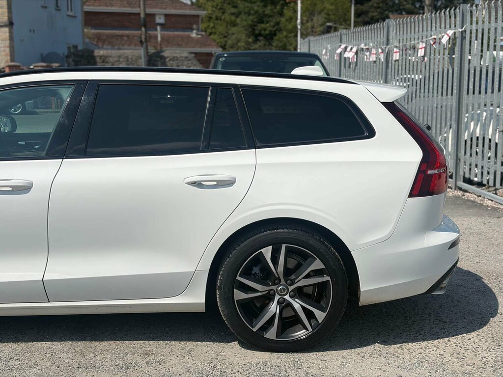Volvo V60 R-design Black #9