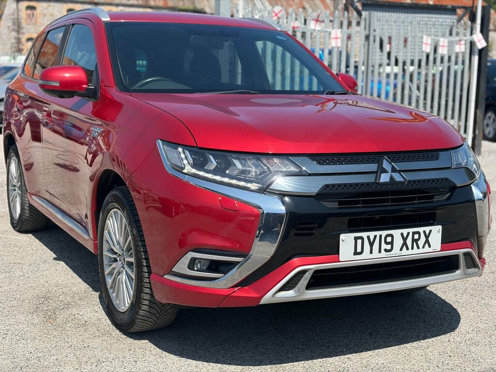 Mitsubishi Outlander 2.4 Outlander 4H Phev Cvt 4Wd DY19XRX Red