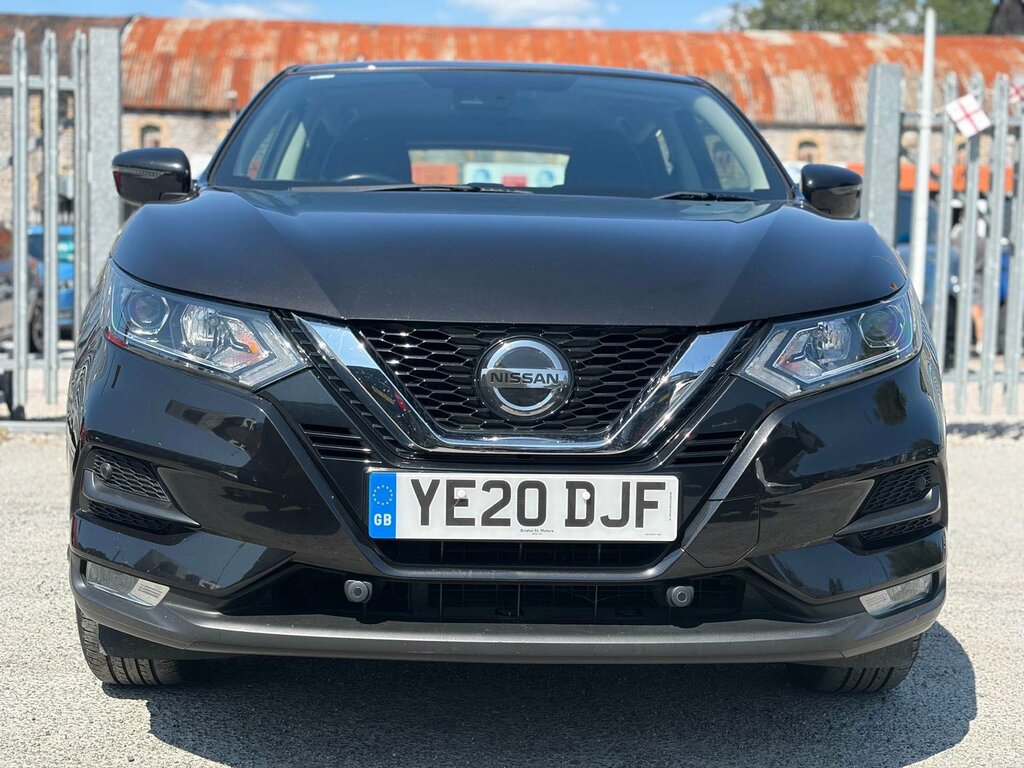 Nissan Qashqai 1.3 Qashqai Acenta Premium Dig-t Black #2