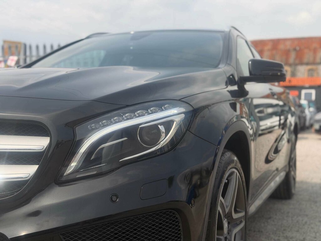 Mercedes-Benz GLA Class 2.1 Gla 220 D 4Matic Amg Line 174 Bhp Blue #43