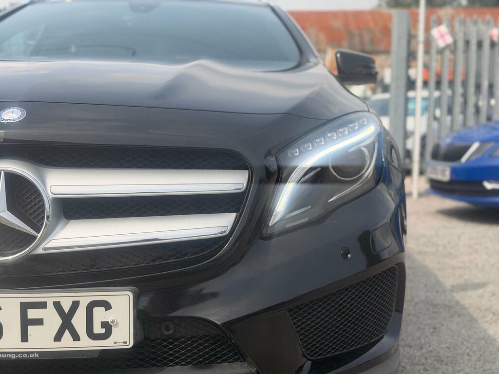 Mercedes-Benz GLA Class 2.1 Gla 220 D 4Matic Amg Line 174 Bhp Blue #7