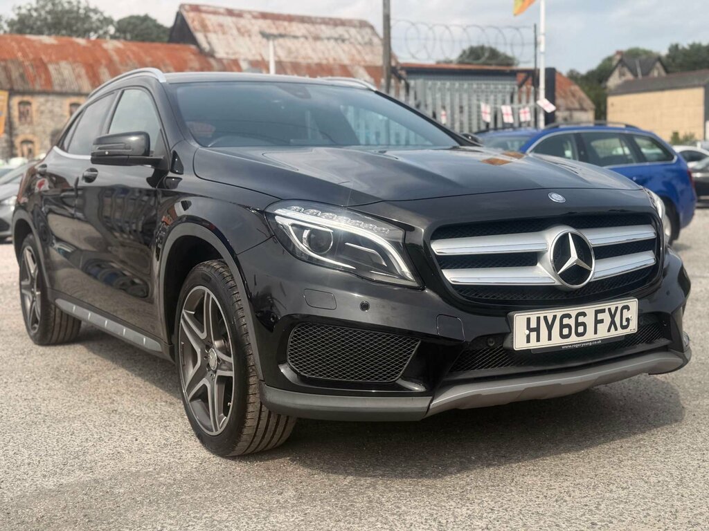 Mercedes-Benz GLA Class 1.6 Gla 200 Amg Line Premium Black