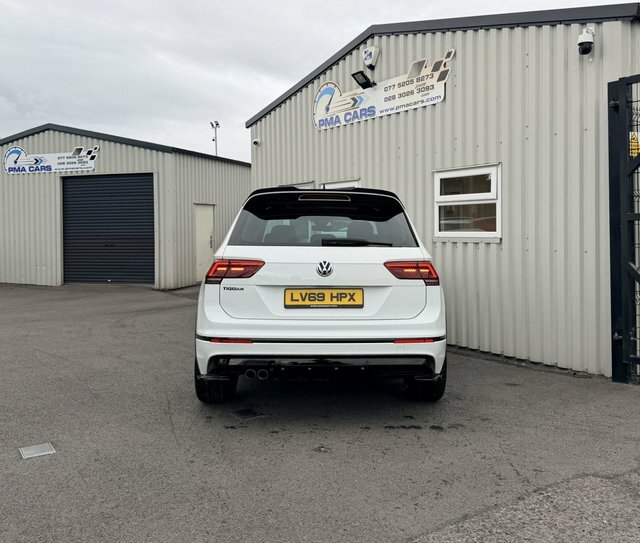 Volkswagen Tiguan 2.0 Tdi R-line Suv LV69HPX White #4