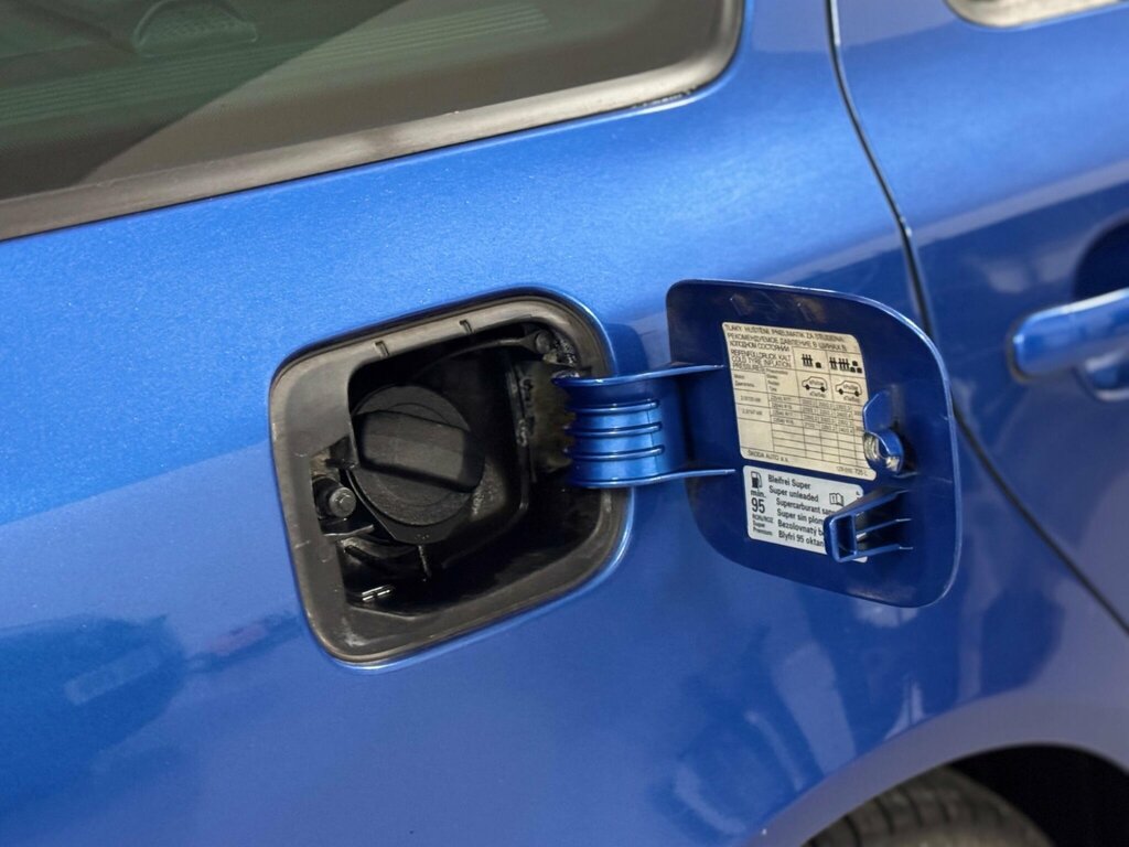 Skoda Octavia Hatchback Blue #82