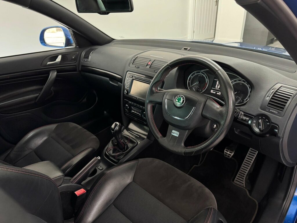Skoda Octavia Hatchback Blue #10