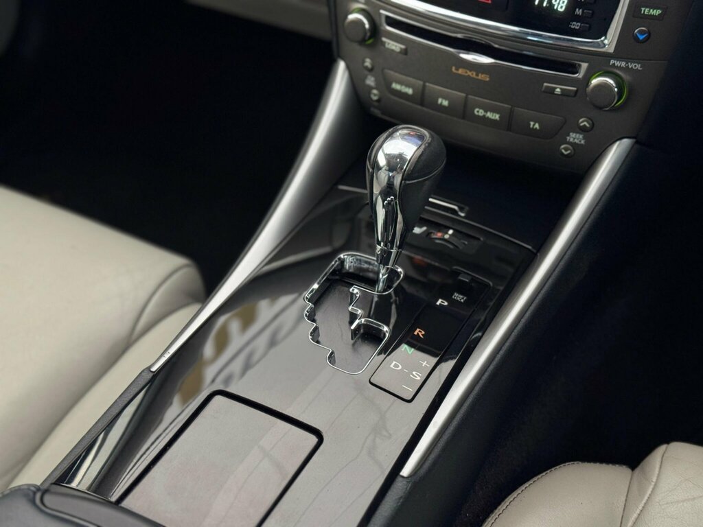 Lexus IS Saloon 2.5 250 V6 Se-l Euro 5 201212 Grey #81